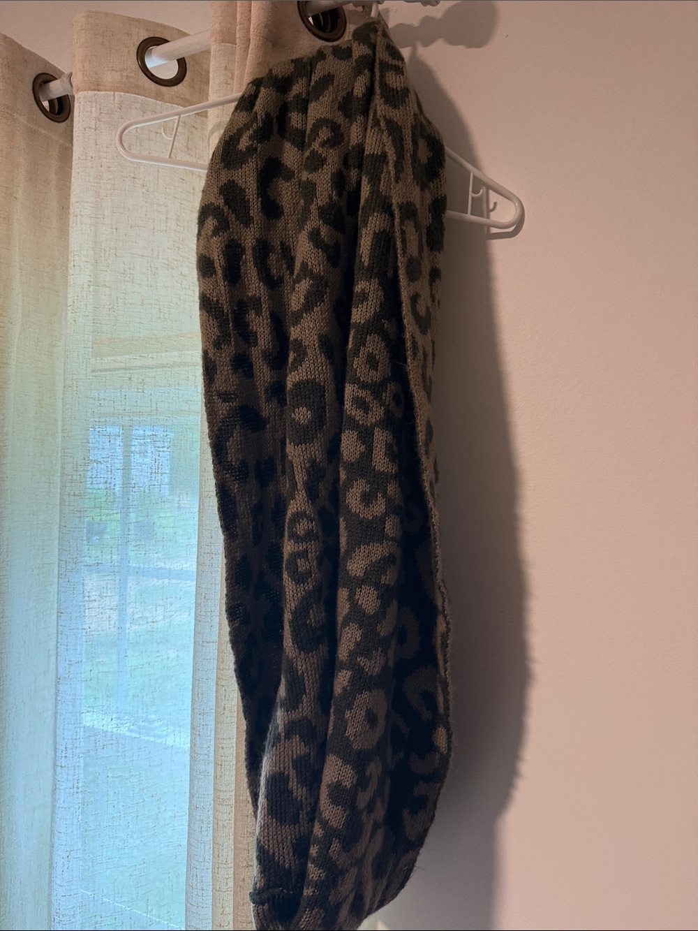 Leopard Print Knit Infinity Scarf - Brown & Black
